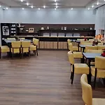 Stadt-gut-hotel Zum Rathaus Отель 3*