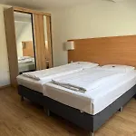 Stadt-gut-hotel Zum Rathaus Отель 3*