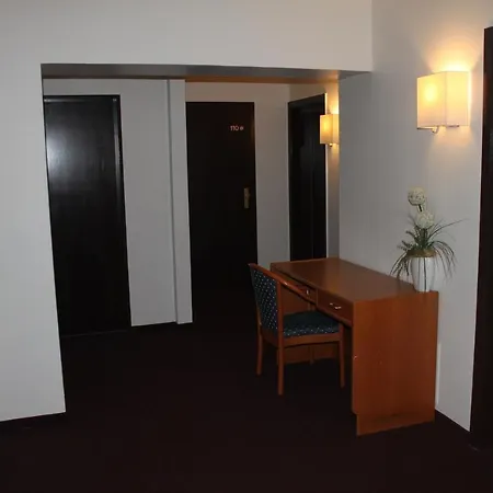 Stadt-gut-hotel Zum Rathaus