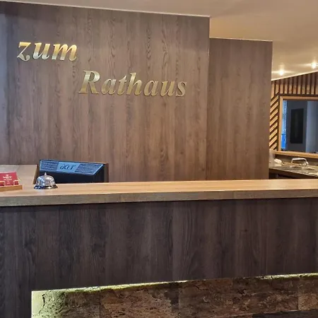 Stadt-gut-hotel Zum Rathaus Отель Оберхаузен