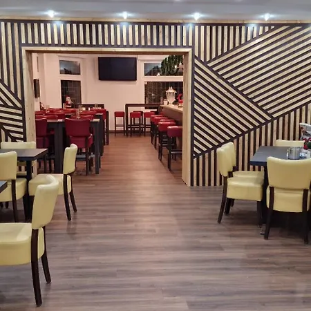 Stadt-gut-hotel Zum Rathaus 3*