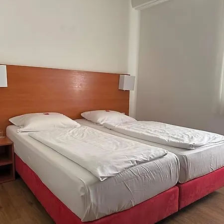 Stadt-gut-hotel Zum Rathaus