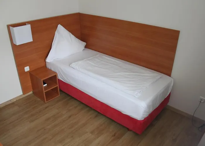 Stadt-gut-hotel Zum Rathaus