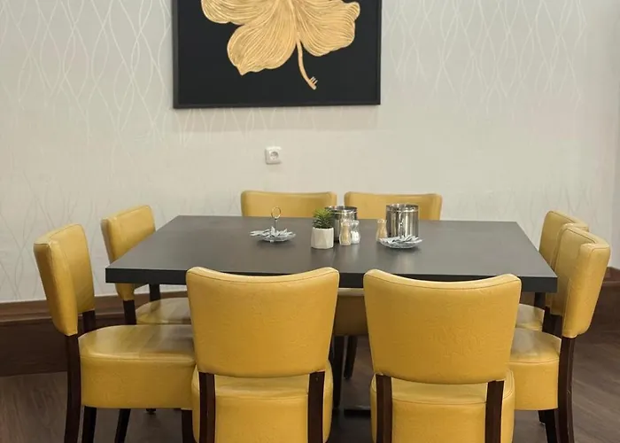 Stadt-gut-hotel Zum Rathaus Hotel